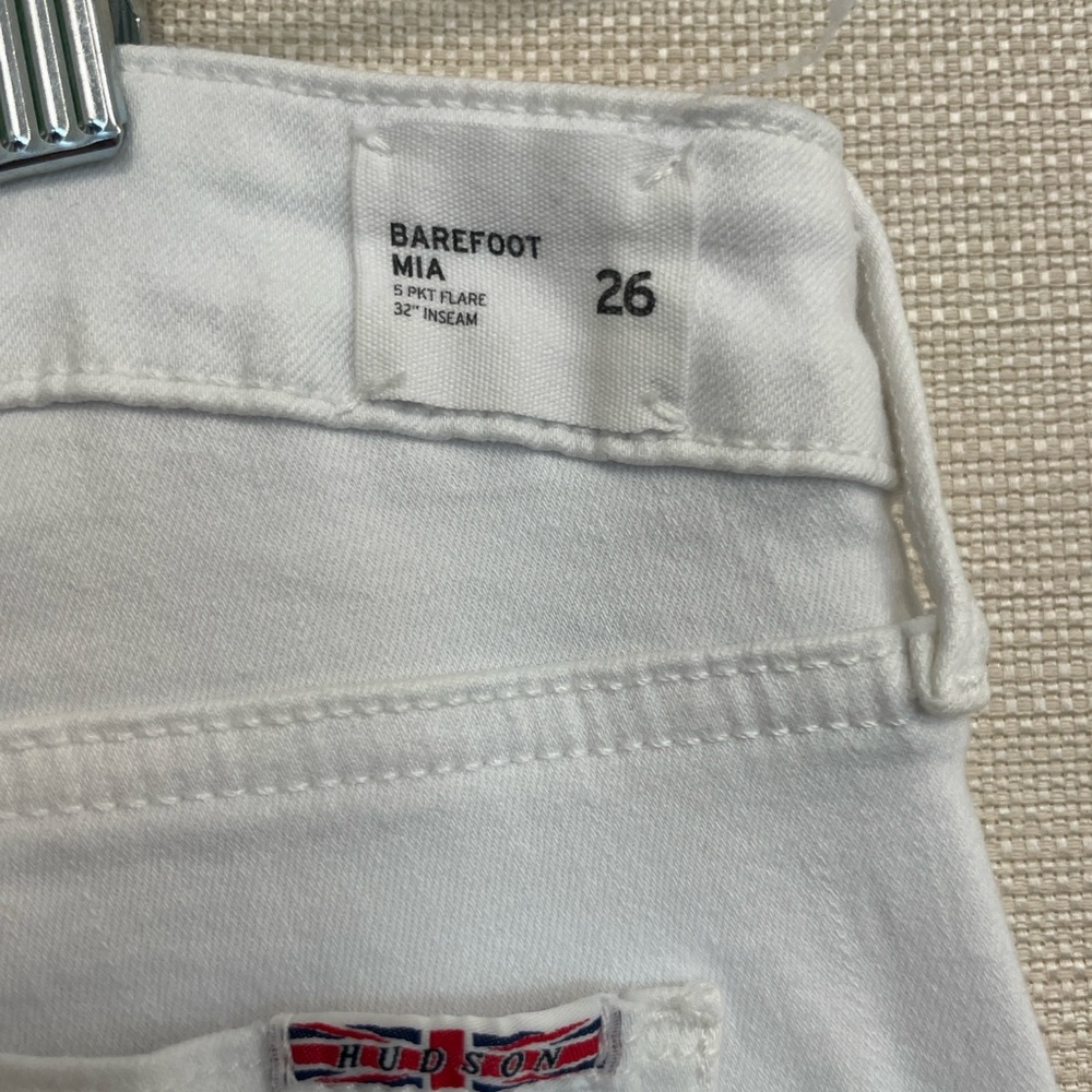 Hudson Jeans Classic White Denim - Picture 4 of 8
